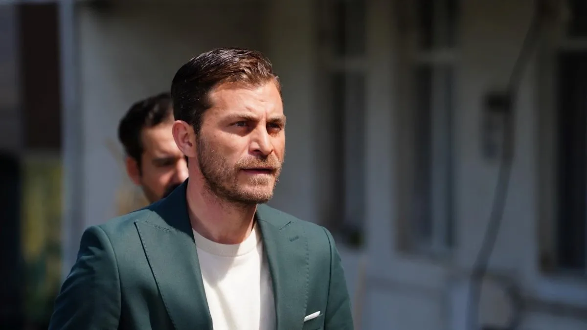 ‘Bir Gece Masalı’nın Selim’i Eren Vurdem ‘Canfeza’yı rahat bırak’ diyorlar